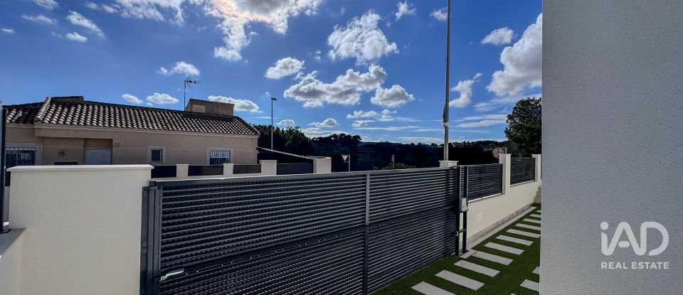 House 3 bedrooms of 106 m² in Barrio Los Hortelanos (03191)