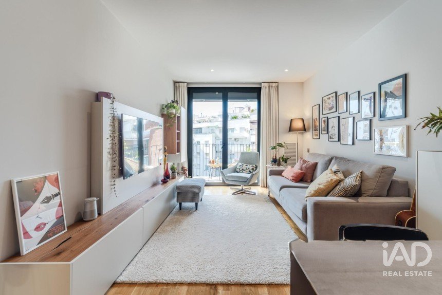 Piso 3 habitaciones de 90 m² en Barcelona (08014)