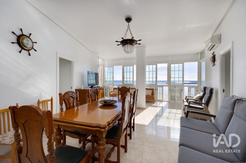 Piso 4 habitaciones de 108 m² en Torrevieja (03185)