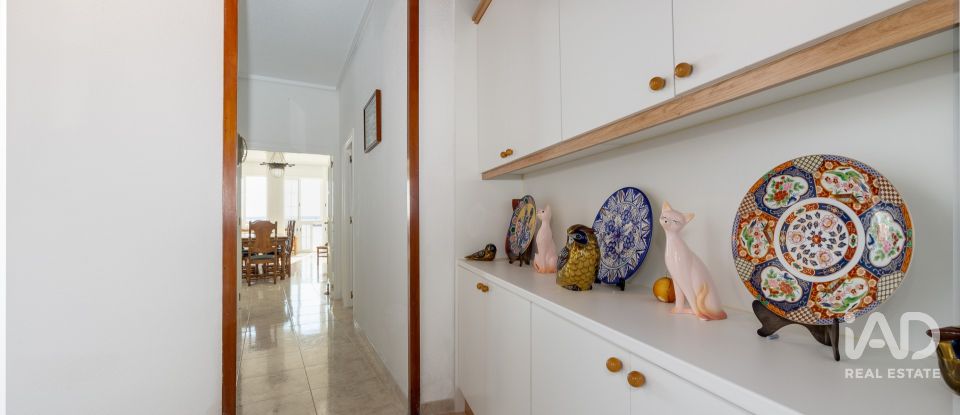 Piso 4 habitaciones de 108 m² en Torrevieja (03185)