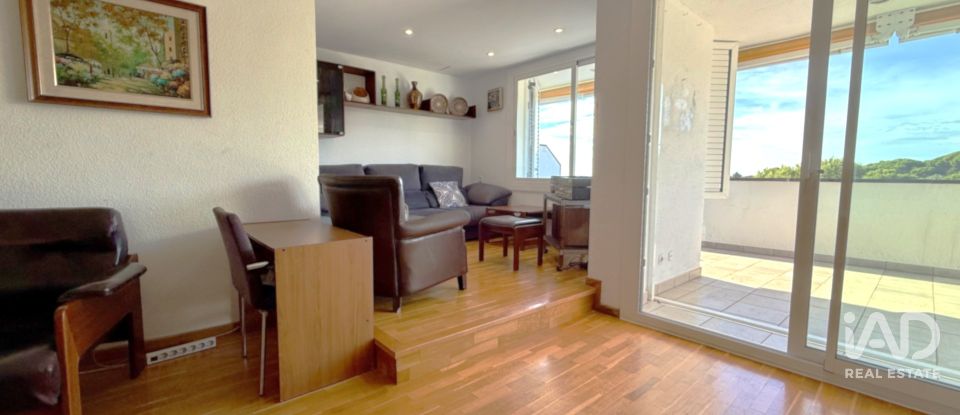 Penthouse 4 bedrooms of 140 m² in Sant Vicenç de Montalt (08394)