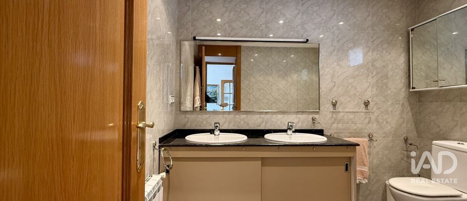 Penthouse 4 bedrooms of 140 m² in Sant Vicenç de Montalt (08394)