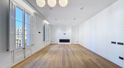 Apartment 4 bedrooms of 155 m² in Barcelona (08037)