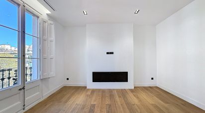 Apartment 4 bedrooms of 155 m² in Barcelona (08037)