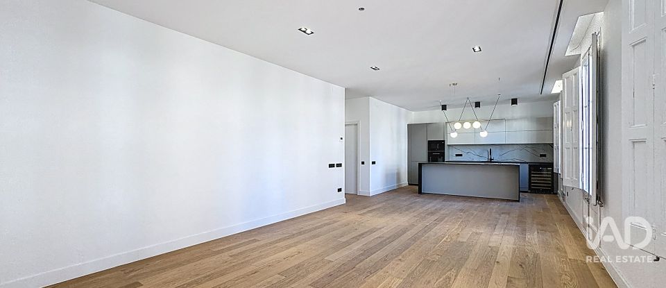Apartment 4 bedrooms of 155 m² in Barcelona (08037)
