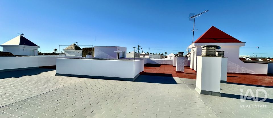 Piso 3 habitaciones de 112 m² en Lepe (21440)