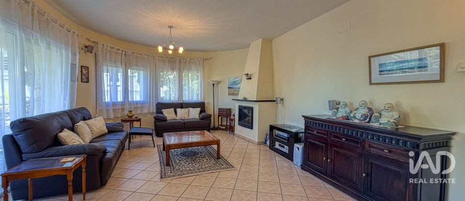 Casa 3 habitacions de 279 m² a Dénia (03700)