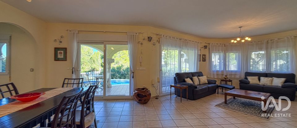 Casa 3 habitacions de 279 m² a Dénia (03700)