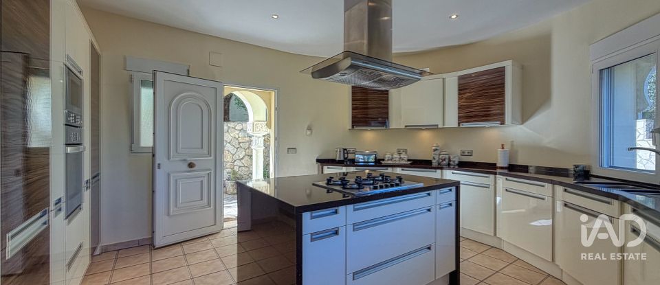 Casa 3 habitacions de 279 m² a Dénia (03700)