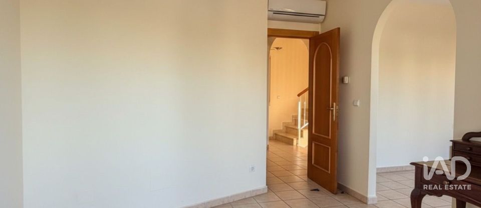 Casa 3 habitacions de 279 m² a Dénia (03700)