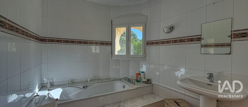 Casa 3 habitacions de 279 m² a Dénia (03700)