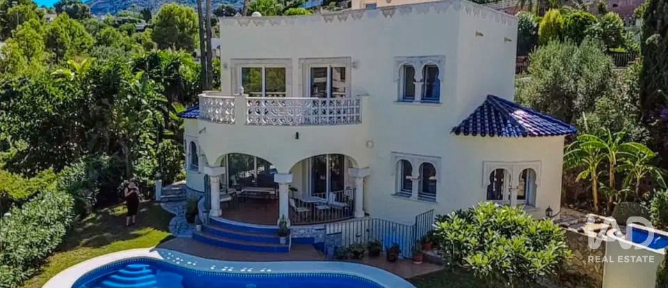 Casa 3 habitacions de 279 m² a Dénia (03700)