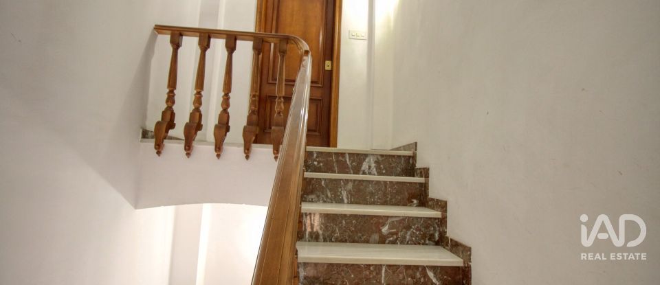 Piso 5 habitaciones de 307 m² en Oliva (46780)