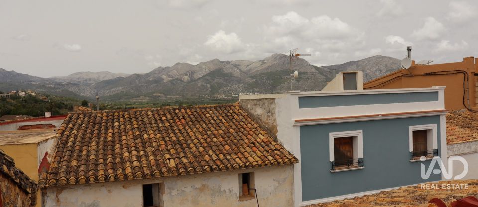 Casa 5 habitacions de 148 m² a Benidoleig (03759)