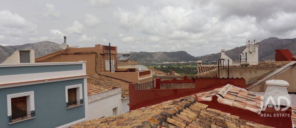 Casa 5 habitacions de 148 m² a Benidoleig (03759)