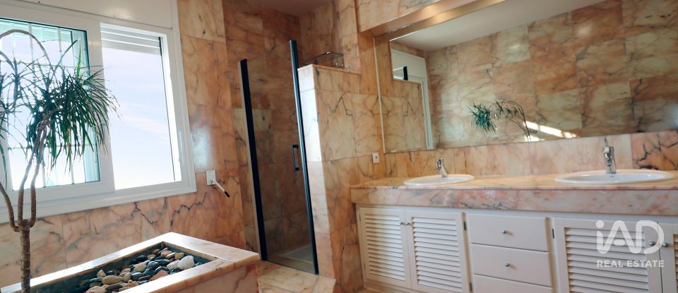 Casa 6 habitaciones de 292 m² en Cabrils (08348)