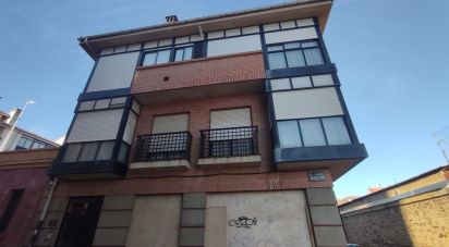 Apartment 4 bedrooms of 105 m² in Astorga (24700)