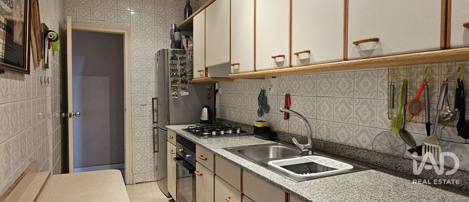 Piso 4 habitaciones de 95 m² en Barcelona (08028)