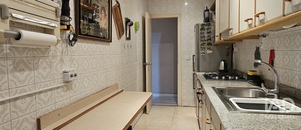 Piso 4 habitaciones de 95 m² en Barcelona (08028)