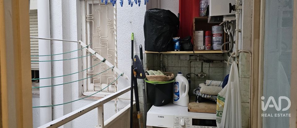 Piso 4 habitaciones de 95 m² en Barcelona (08028)