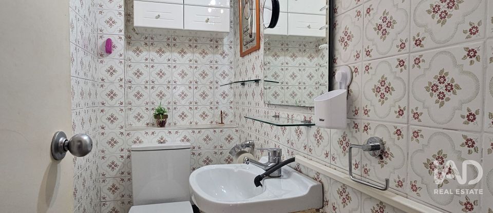 Piso 4 habitaciones de 95 m² en Barcelona (08028)