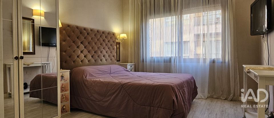 Piso 4 habitaciones de 95 m² en Barcelona (08028)