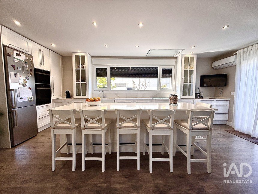 Casa 5 habitacions de 197 m² a Villalbilla (28810)