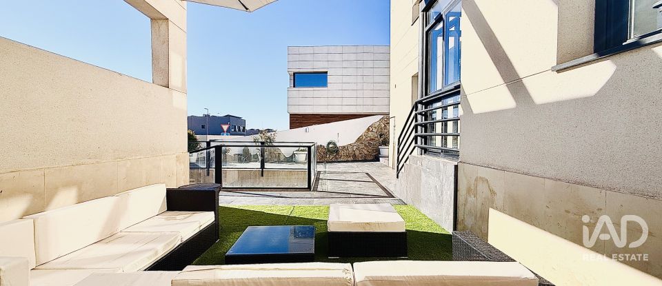 Casa 5 habitacions de 197 m² a Villalbilla (28810)