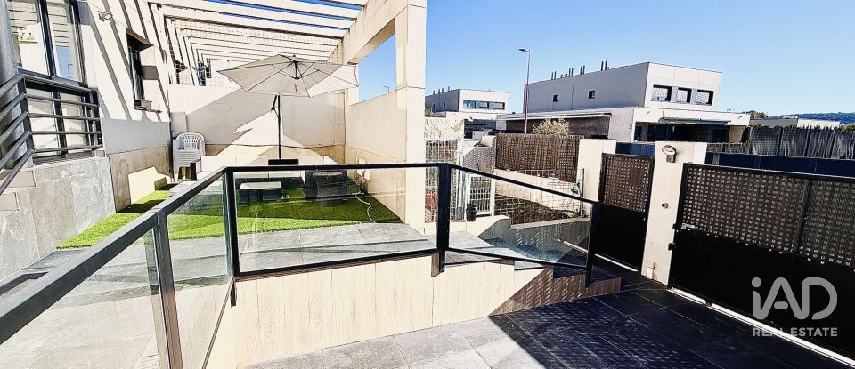 Casa 5 habitacions de 197 m² a Villalbilla (28810)