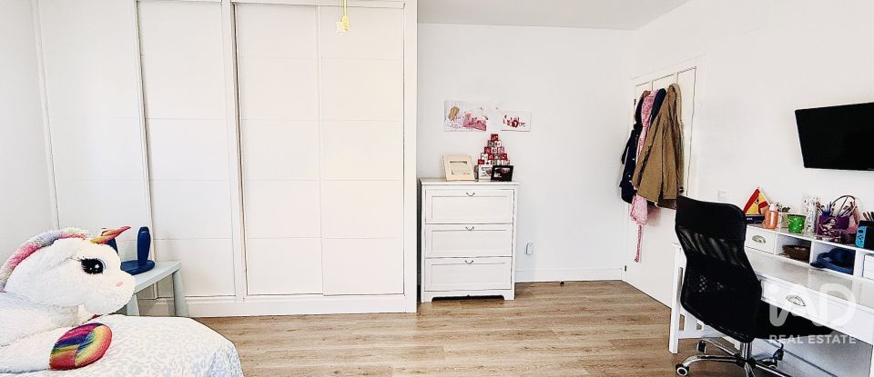 Casa 5 habitacions de 197 m² a Villalbilla (28810)