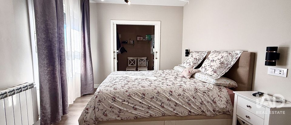 Casa 5 habitacions de 197 m² a Villalbilla (28810)