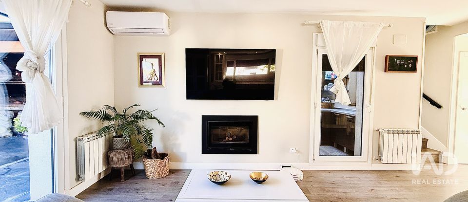 Casa 5 habitacions de 197 m² a Villalbilla (28810)