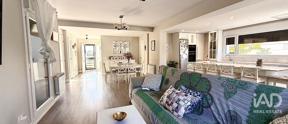 Casa 5 habitacions de 197 m² a Villalbilla (28810)