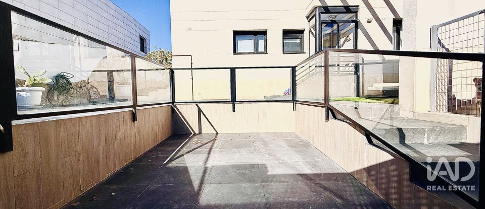 Casa 5 habitacions de 197 m² a Villalbilla (28810)