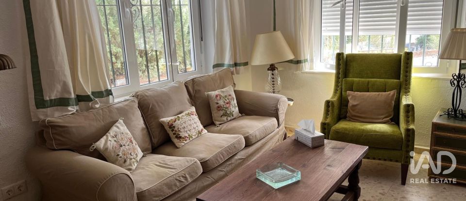 Country home 4 bedrooms of 123 m² in Valverde del Camino (21600)