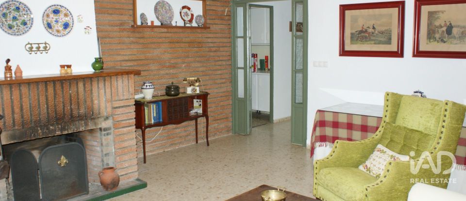 Country home 4 bedrooms of 123 m² in Valverde del Camino (21600)