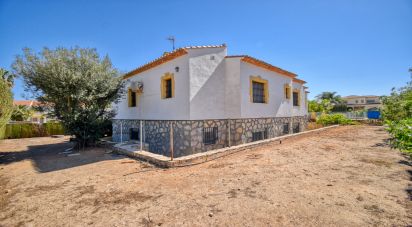 Cottage 8 bedrooms of 525 m² in Dénia (03700)