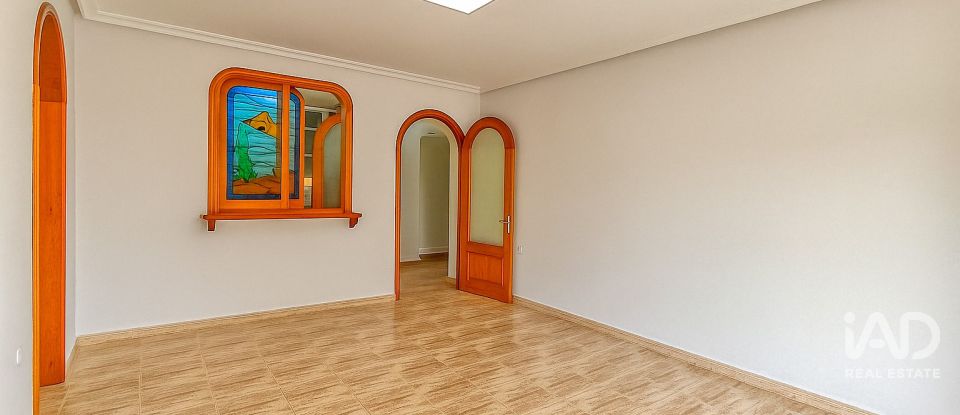 Piso 2 habitaciones de 60 m² en Balsares (03195)