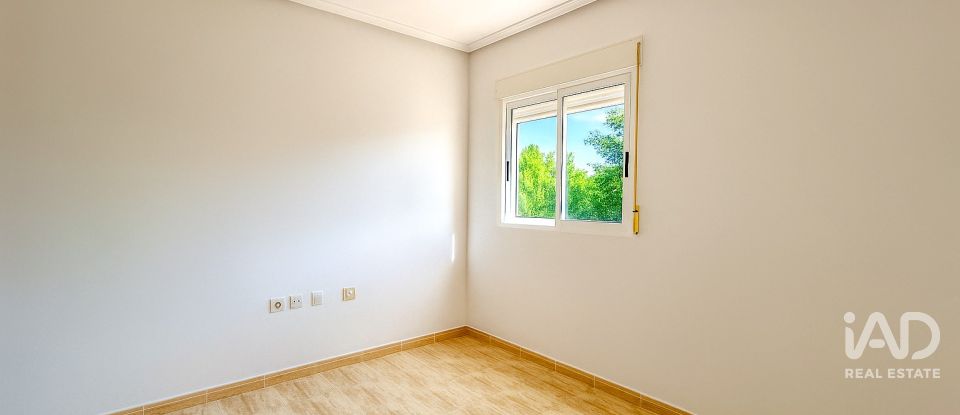 Piso 2 habitaciones de 60 m² en Balsares (03195)