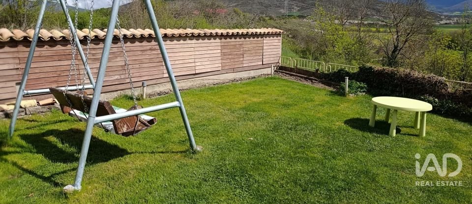 Cottage 4 bedrooms of 171 m² in Ascara (22715)