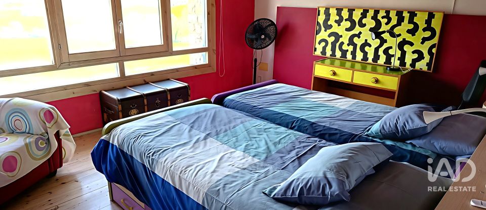 Cottage 4 bedrooms of 171 m² in Ascara (22715)