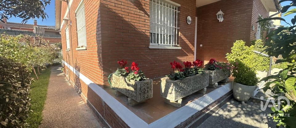 Casa 4 habitacions de 185 m² a Parets del Vallès (08150)