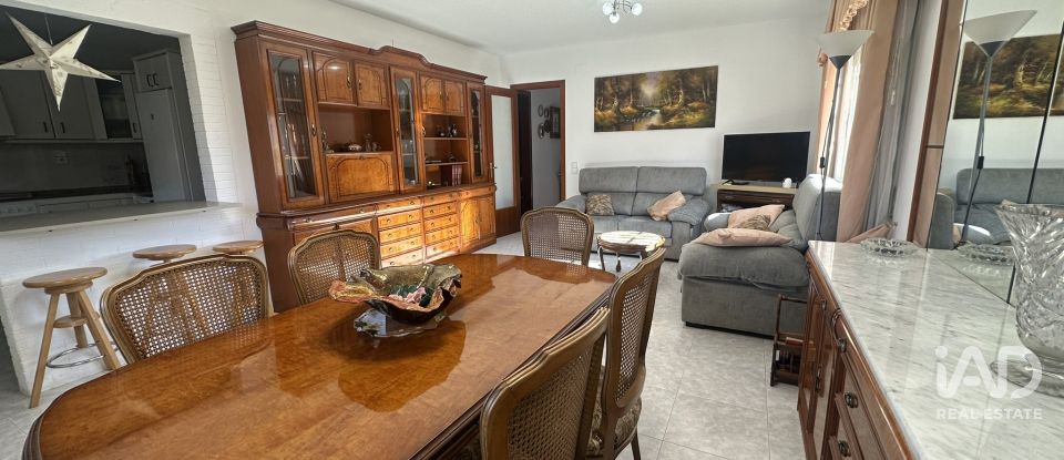 Casa 4 habitacions de 185 m² a Parets del Vallès (08150)