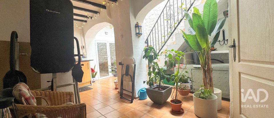 Casa de pueblo 3 habitaciones de 150 m² en Pego (03780)