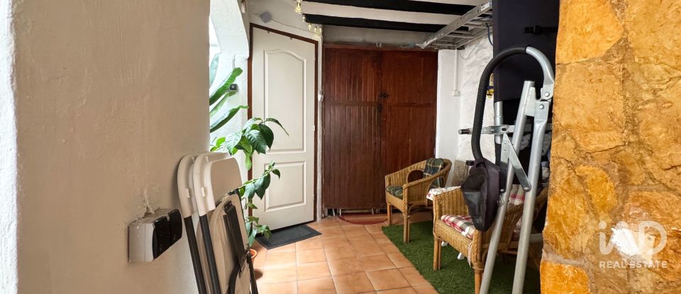 Casa de pueblo 3 habitaciones de 150 m² en Pego (03780)