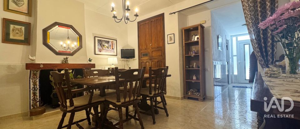 Casa de pueblo 3 habitaciones de 150 m² en Pego (03780)