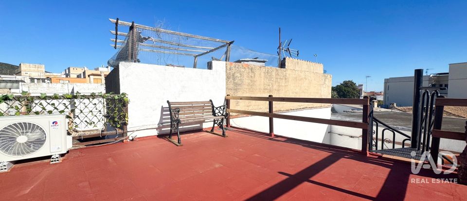 Casa de pueblo 3 habitaciones de 150 m² en Pego (03780)