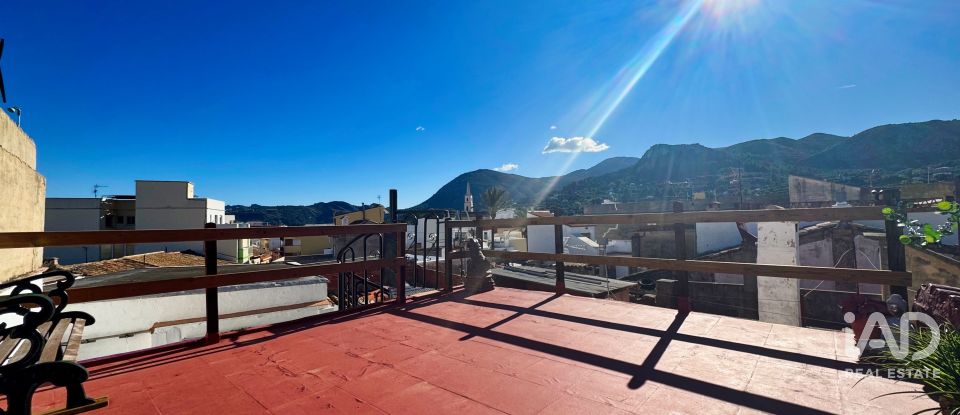 Casa de pueblo 3 habitaciones de 150 m² en Pego (03780)