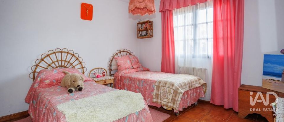 Casa de muntanya 5 habitacions de 344 m² a A Regueira (15614)