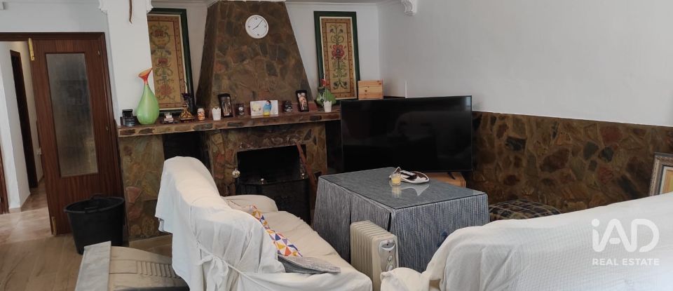 Cottage 4 bedrooms of 9,522 m² in La Carlota (14100)